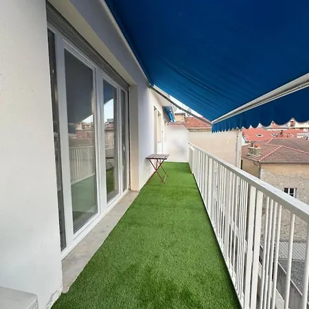 Bilocale Con Ampia Terrazza Mentone