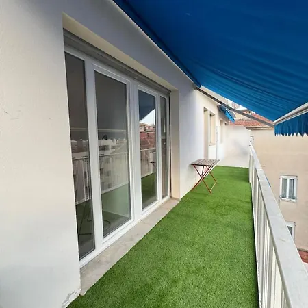 Bilocale Con Ampia Terrazza * Mentone
